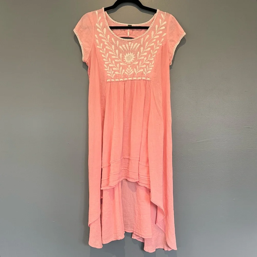 NWOT Free People India Gauze Embroidered Dress Pit to Pit: 23”. - Picture 3 of 8